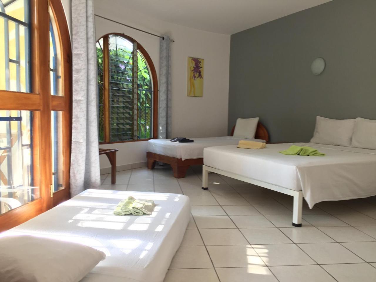 Bed and Breakfast La Perlita Хако Экстерьер фото